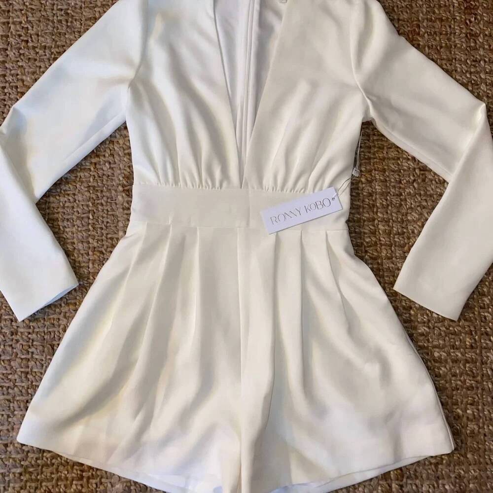 NEW RONNY KOBO lindsay romper in white - Picture 3 of 4